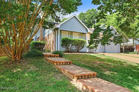 110 Misty Morning Ln, Clinton, MS 39056