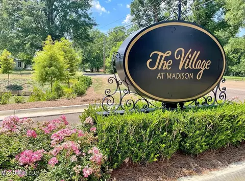 104 Prytania St, Madison, MS 39110