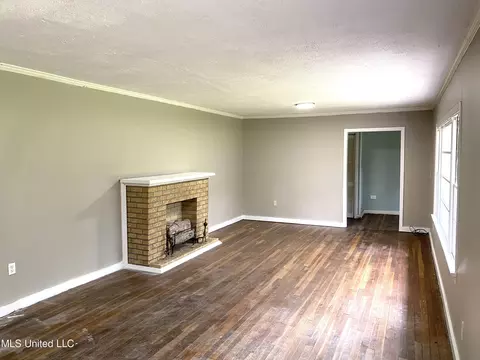 712 Hillsboro St, Forest, MS 39074 photo 3