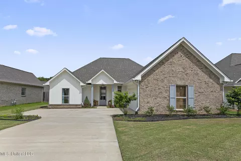296 Buttonwood Ln, Canton, MS 39046
