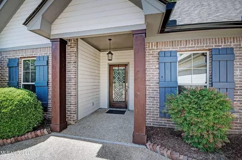 Exterior - 239 E Pinebrook Dr, Brandon, MS 39047 photo 3 of 5