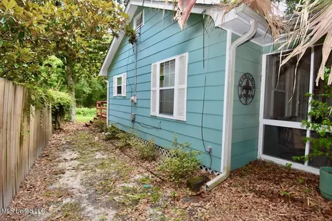 206 E Old Pass Rd, Long Beach, MS 39560 photo 16