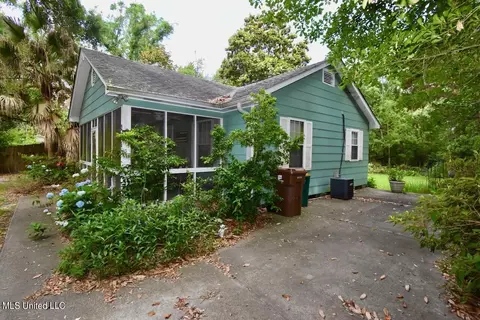 206 E Old Pass Rd, Long Beach, MS 39560 photo 11