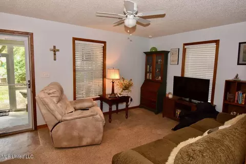 206 E Old Pass Rd, Long Beach, MS 39560 photo 4