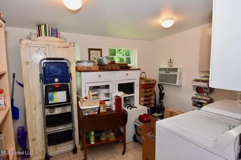 206 E Old Pass Rd, Long Beach, MS 39560 photo 7