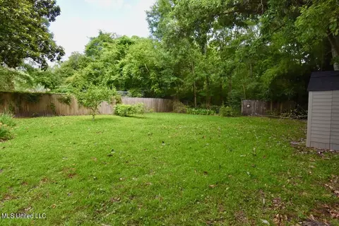 206 E Old Pass Rd, Long Beach, MS 39560 photo 13