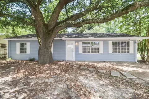 2600 Cypress Ave, Gulfport, MS 39501