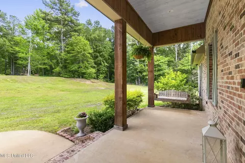 Exterior - 289 John Hill Rd, Brandon, MS 39047 photo 7 of 25