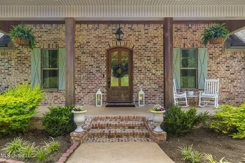 Exterior - 289 John Hill Rd, Brandon, MS 39047 photo 4 of 25