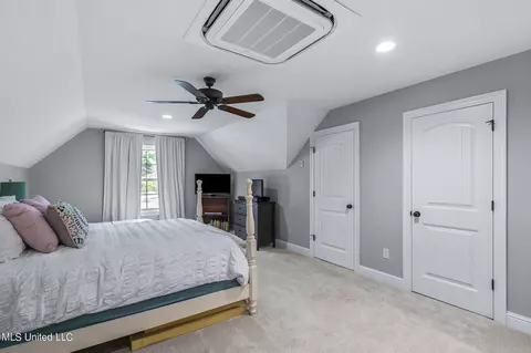 Bedroom - 289 John Hill Rd, Brandon, MS 39047 photo 6 of 7