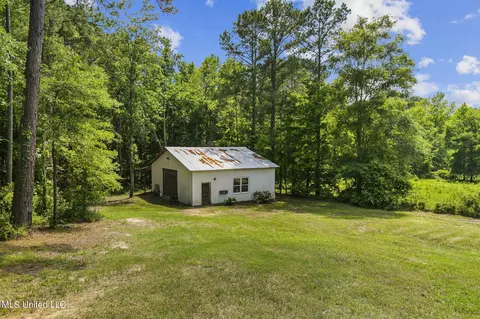 Exterior - 289 John Hill Rd, Brandon, MS 39047 photo 22 of 25