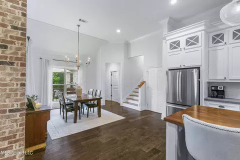 Dining - 289 John Hill Rd, Brandon, MS 39047 photo 3 of 3