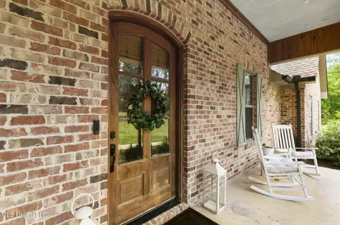 Exterior - 289 John Hill Rd, Brandon, MS 39047 photo 2 of 25