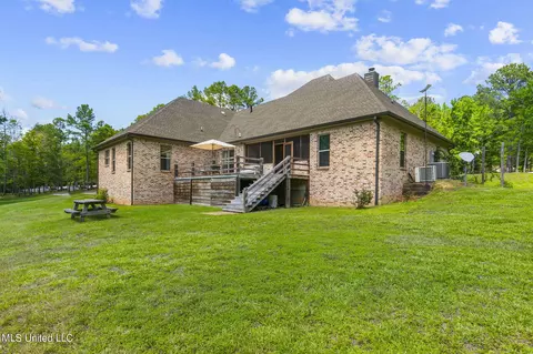 Exterior - 289 John Hill Rd, Brandon, MS 39047 photo 20 of 25