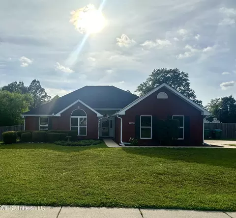 13643 Tara Hills Dr, Gulfport, MS 39503