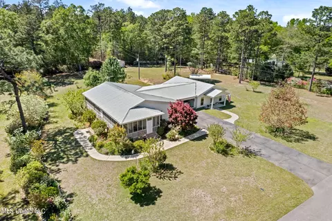 37 Chadlee Dr, Hattiesburg, MS 39401