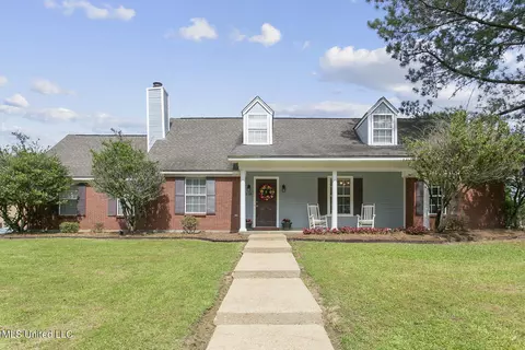218 Azalea Cir, Madison, MS 39110