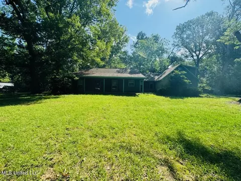 6730 Gary Rd, Byram, MS 39272