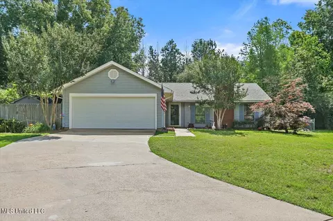 214 Oak Bnd, Madison, MS 39110