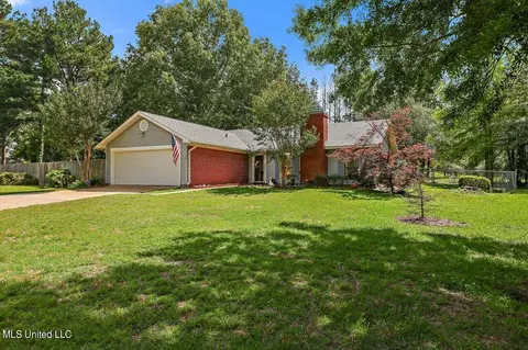 Exterior - 214 Oak Bnd, Madison, MS 39110 photo 2 of 12