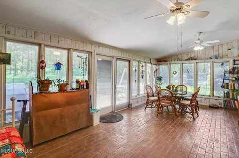 Exterior - 214 Oak Bnd, Madison, MS 39110 photo 6 of 12
