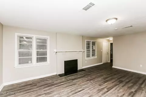 Living - 4306 Hanging Moss Rd, Jackson, MS 39206 photo 1 of 3