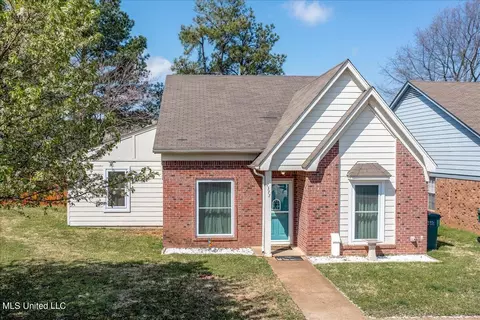7377 Overlook Dr, Southaven, MS 38671