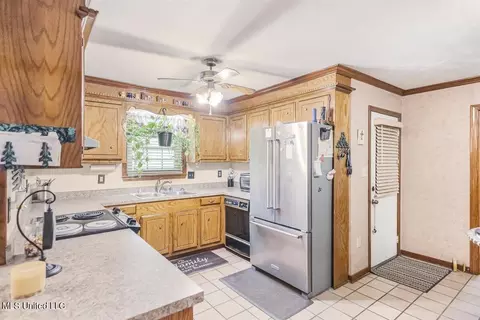 Kitchen - 179 Keriville Dr, Byram, MS 39272 photo 1 of 3