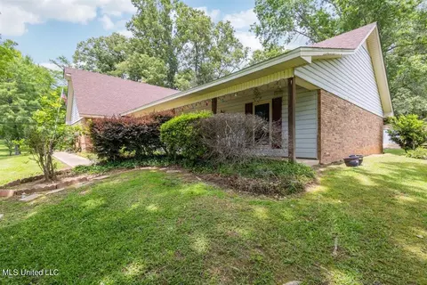 Exterior - 179 Keriville Dr, Byram, MS 39272 photo 2 of 6
