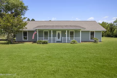 6306 Davis Rd, Long Beach, MS 39560