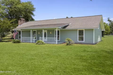 Exterior - 6306 Davis Rd, Long Beach, MS 39560 photo 2 of 5