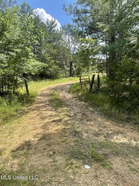 1070 International Rd, Hermanville, MS 39086