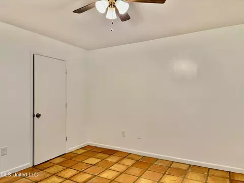 1564 Wingfield Dr, Jackson, MS 39204 photo 8