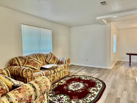 1564 Wingfield Dr, Jackson, MS 39204 photo 11