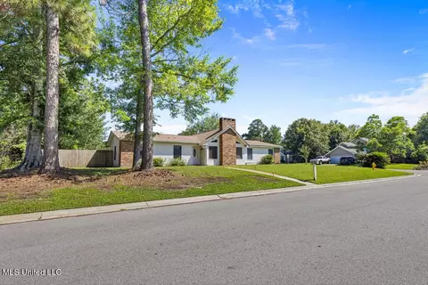 668 N Haven Dr, Biloxi, MS 39532