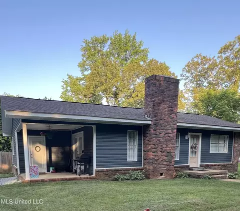 250 S Liberty St, Pontotoc, MS 38863