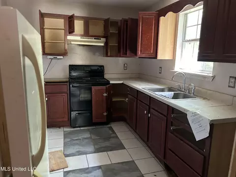 3101 Bellview Ave, Moss Point, MS 39563 photo 6
