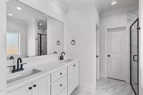 Bath - 501 Portner Way, Canton, MS 39046 photo 1 of 2