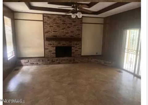 547 Daniel Cir, Jackson, MS 39212 photo 4