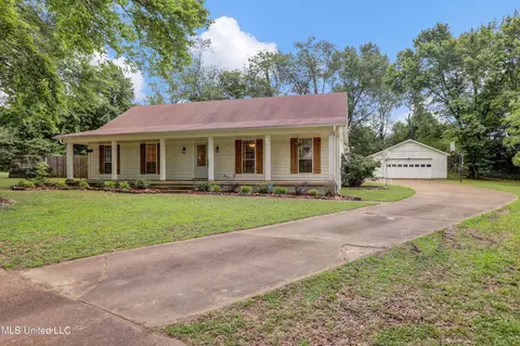 572 Wedgefield Pl, Southaven, MS 38671