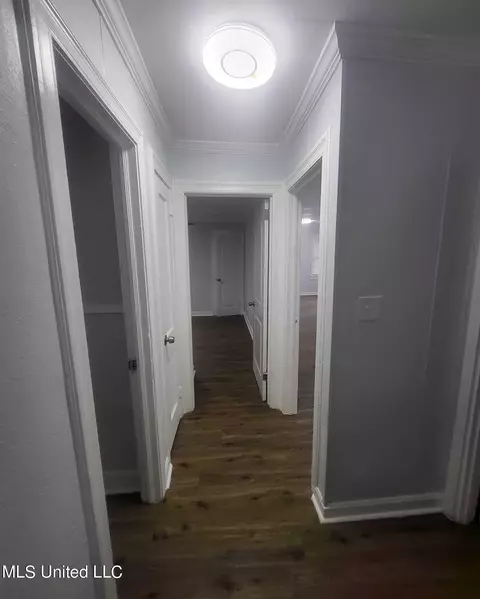Entry Way - 521 Launcelot Rd, Jackson, MS 39206 photo 1 of 1