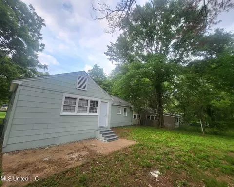 Exterior - 521 Launcelot Rd, Jackson, MS 39206 photo 2 of 2