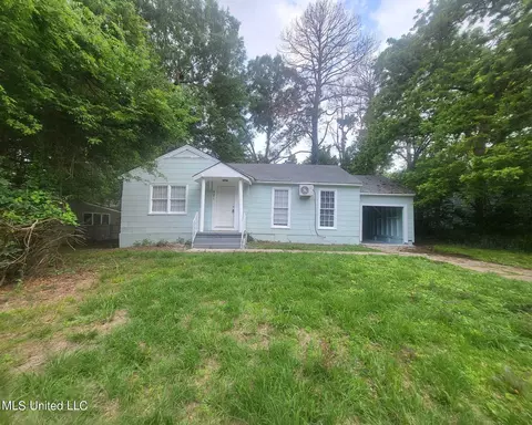 521 Launcelot Rd, Jackson, MS 39206