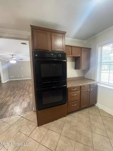 1171 Ferncrest Dr, Jackson, MS 39211 photo 9
