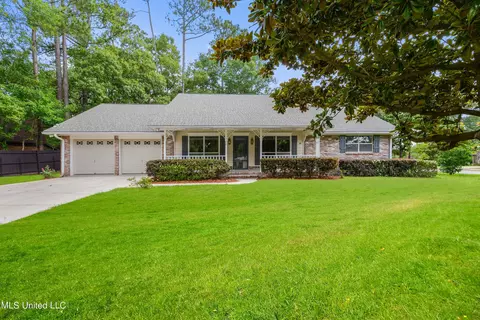 780 Hilo Ct, Diamondhead, MS 39525