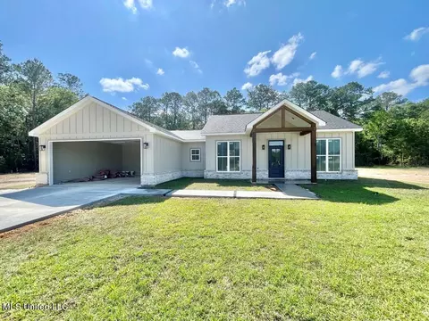 24 Dan Stewart Rd, Picayune, MS 39466