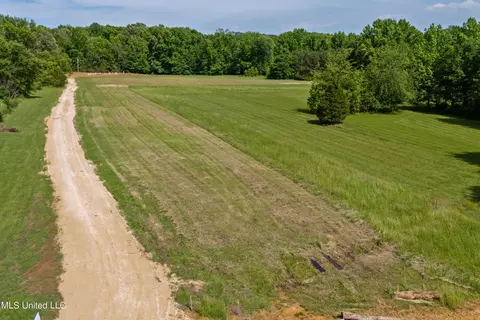 2615 Odom Rd, Hernando, MS 38632