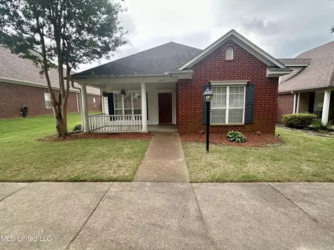 4887 Stone Park Blvd, Olive Branch, MS 38654