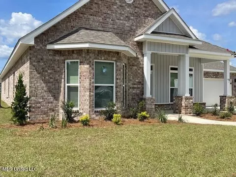 15316 Dandelion Dr, D'iberville, MS 39540