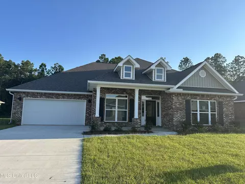 15295 Dandelion Dr, D'iberville, MS 39540